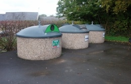 Parking salle communale à St Aubin Fosse Louvain