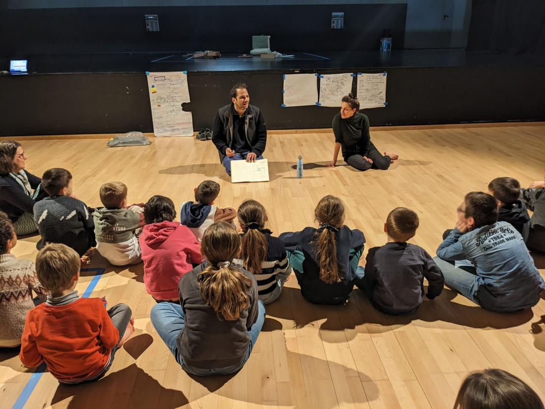 Atelier mené par la compagnie Lab//SEM
