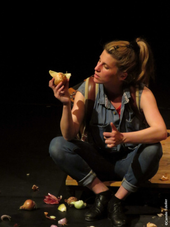 Spectacle Oignon, Compagnie Le Ventre © Camille Tutellier