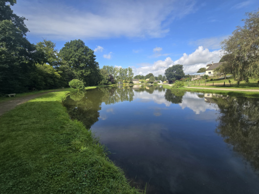 L'&eacute;tang de La Dor&eacute;e