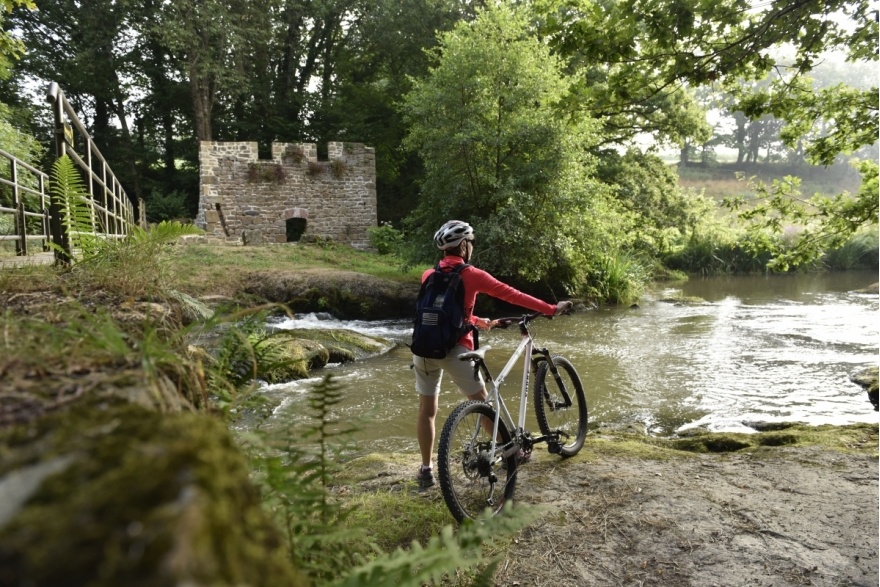 Vtt à Brecé au Saut-au-loup © P. Beltrami